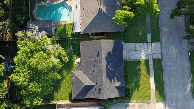 Building Photo - 7607 Grape St
