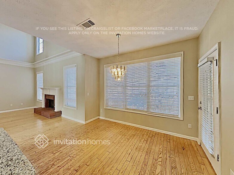 Building Photo - 2363 Oak Falls Ln