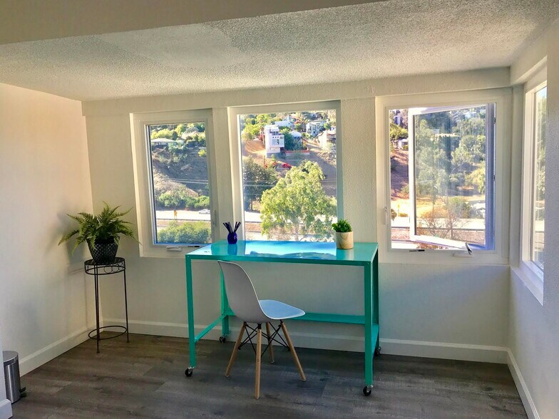 Building Photo - 2414 N Alvarado St