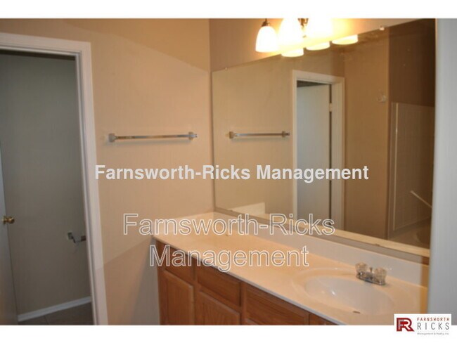 Building Photo - 1575 S Jacana Ln