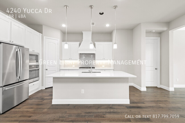 Building Photo - 4240 Yucca Dr