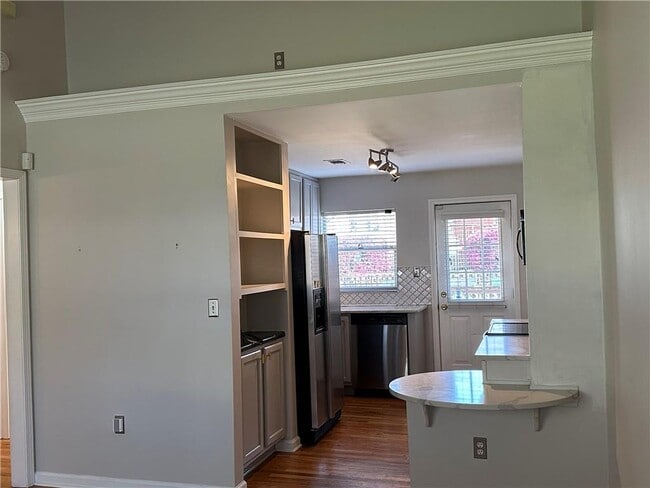 Building Photo - 1511 Stone Gate Ln SE