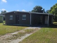 Building Photo - 7921 Endive Ave