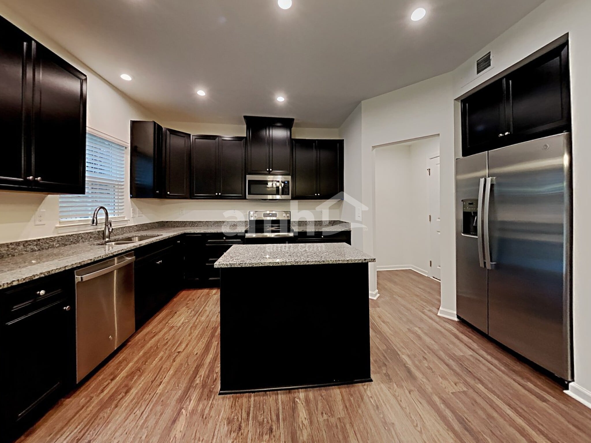 Building Photo - 5054 Twin River Dr