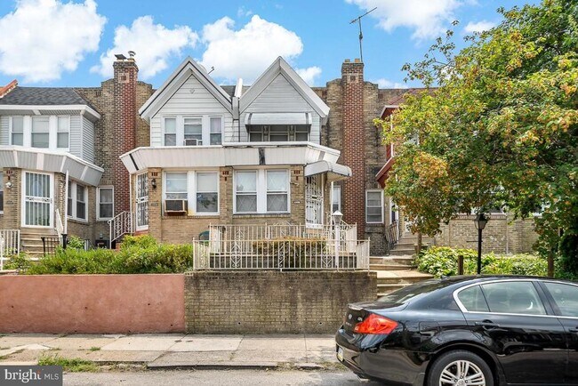 Primary Photo - 5809 N 15th St