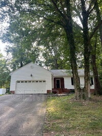 Building Photo - 11609 Silverleaf Ln