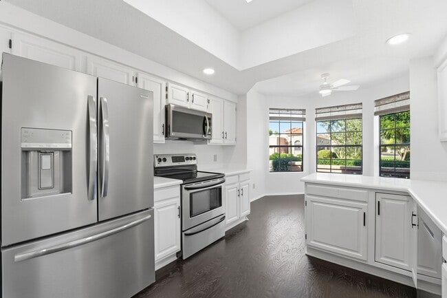 Building Photo - Welcome to this stunning 3-bedroom, 2-bathroom home in the heart of Scottsdale, AZ *RENT SPECIAL*