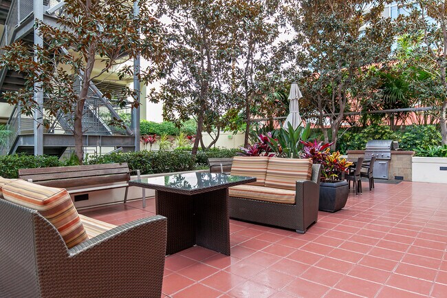 BBQ area - 1431 Pacific Hwy