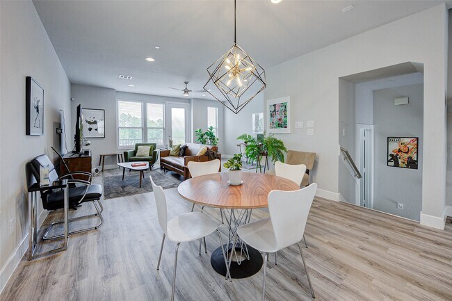 Building Photo - 18732 Centro Main St