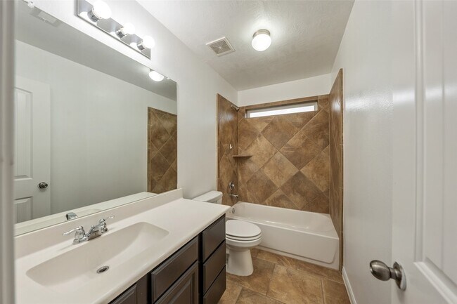 Building Photo - 24213 Nichols Trace Dr