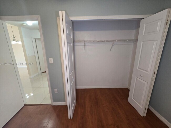 Building Photo - 894 NW 134th Pl