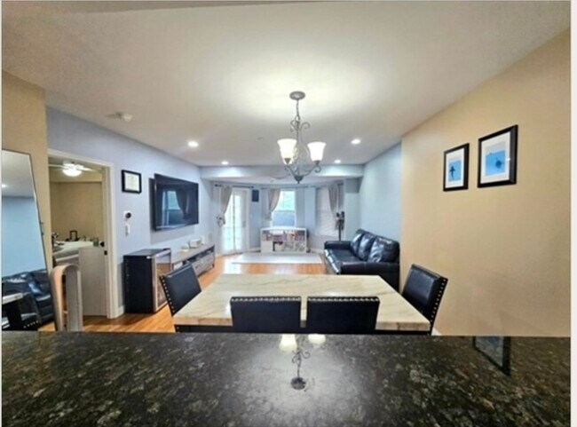 Building Photo - 10 Seaport Dr