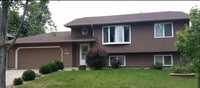 Building Photo - 1505 S Hillview Rd