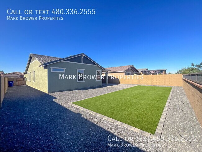 Building Photo - 4119 E Sagebrush St