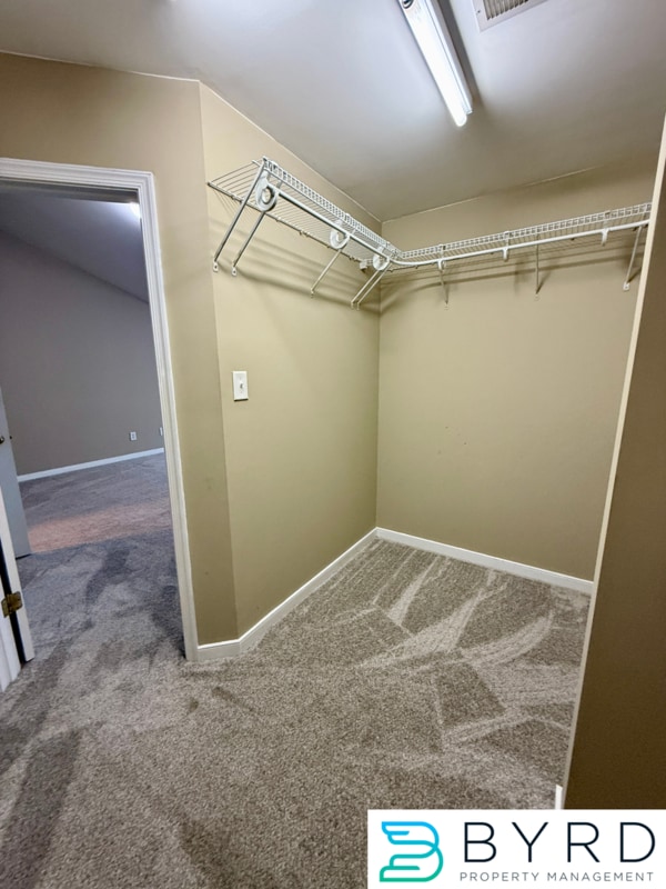 Building Photo - 1529 Olde Sage Ct
