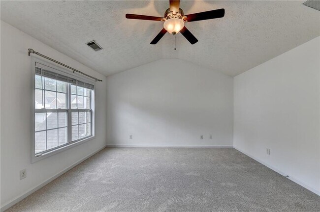 Building Photo - 3067 Kentmere Dr
