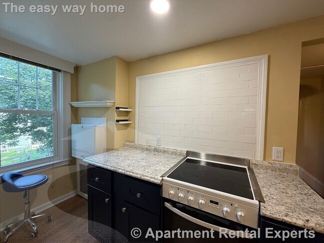 Building Photo - 11 Beech St