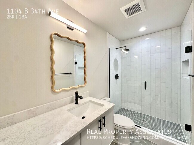 Building Photo - 1104 B 34th Ave
