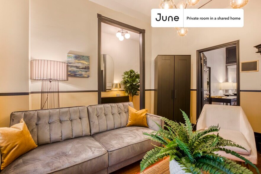 Building Photo - Room in Shared 4 bed/2 bath home in Columbia Heights