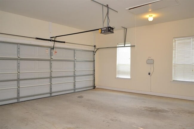 Building Photo - 6942 Heathermoore Loop