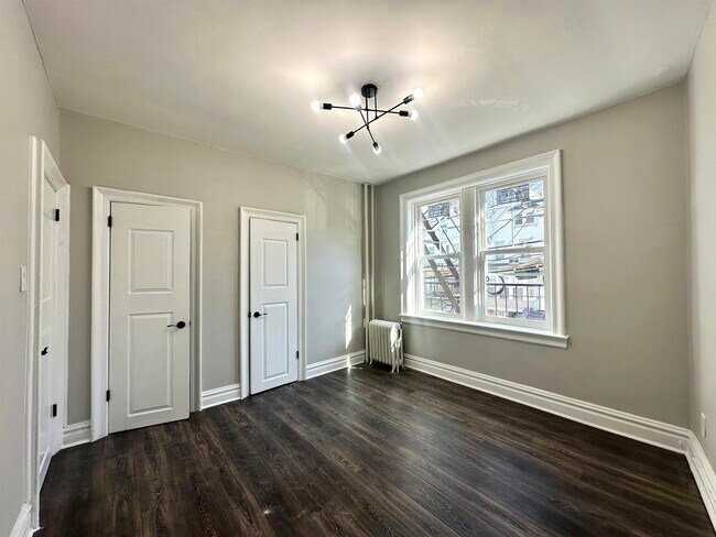 Primary Photo - 59 Garrison Ave