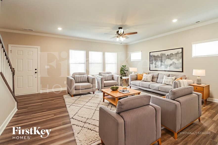 Building Photo - 4003 Armstrong Farm Dr