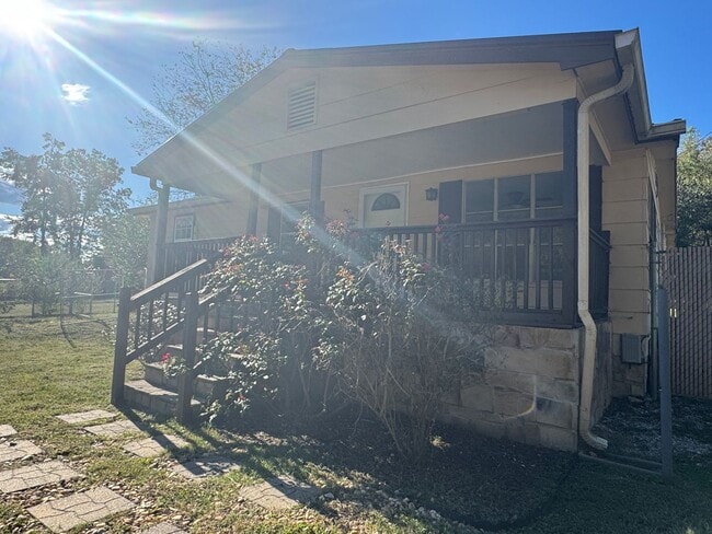 Building Photo - 3 Bdrm Home In Harrison