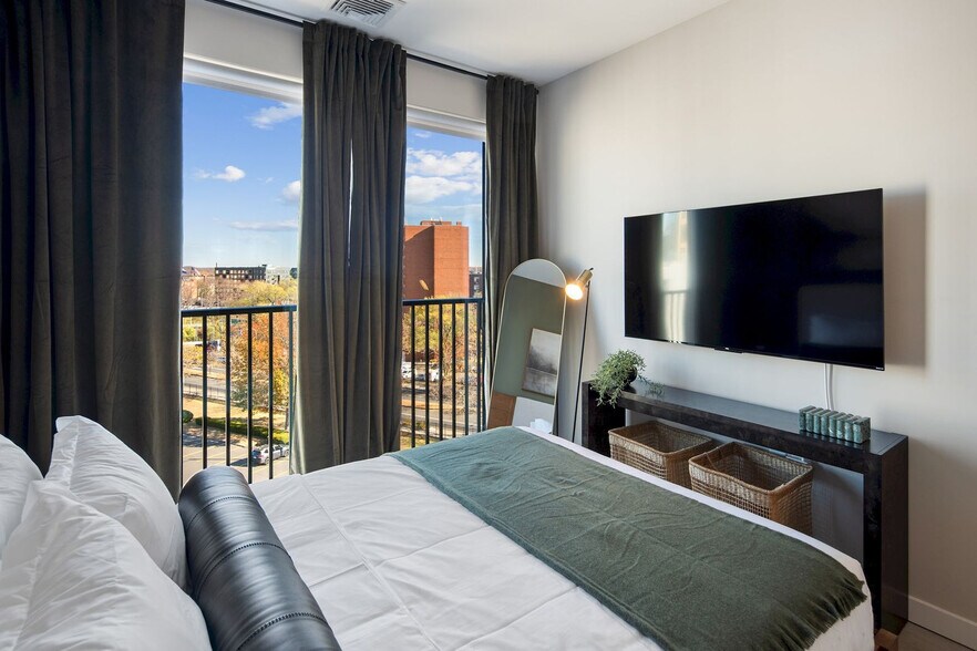 Building Photo - 188 Lafayette St