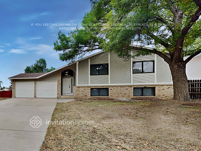 Building Photo - 5004 Hackamore Dr N