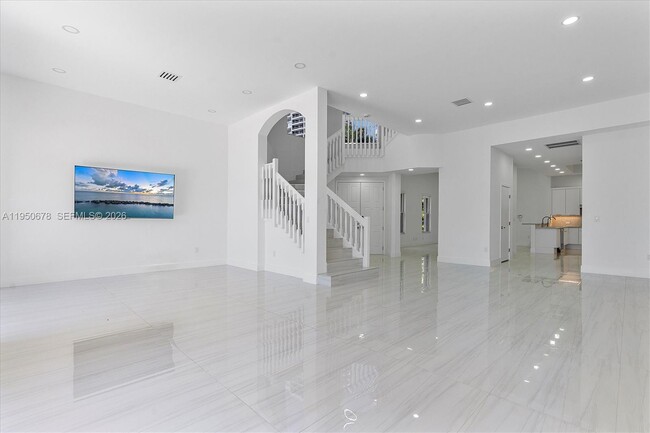 Building Photo - 21301 NE 38th Ave