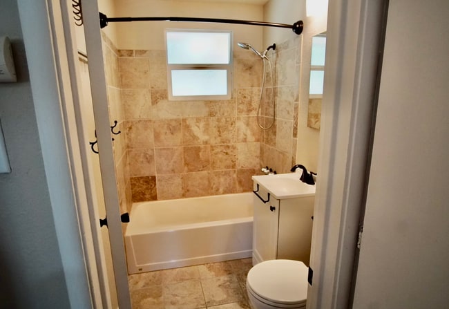 Building Photo - 18420 Crest Ave