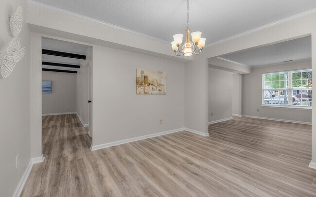 Building Photo - READY NOW!! 4-Bedroom Home w/Attached Garage! Pet Friendly - Fenced Backyard - MUST SEE!