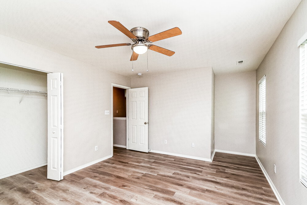 Building Photo - 5457 Thunderidge Drive
