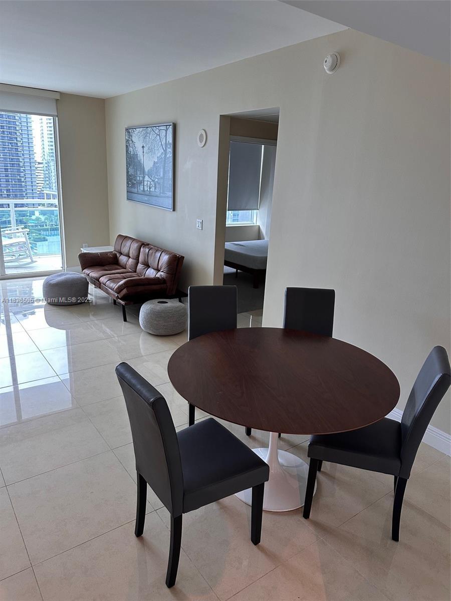 Building Photo - 951 Brickell Ave
