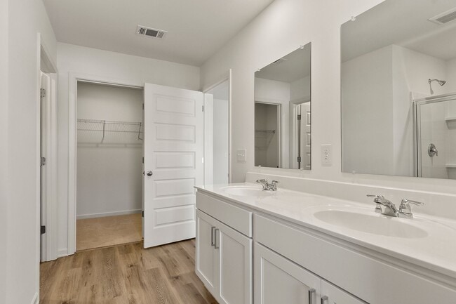 Building Photo - New Construction in the Heart of Northport - Available Now