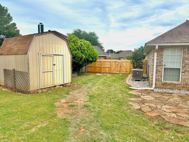 Building Photo - 2235 Middle Creek Blvd