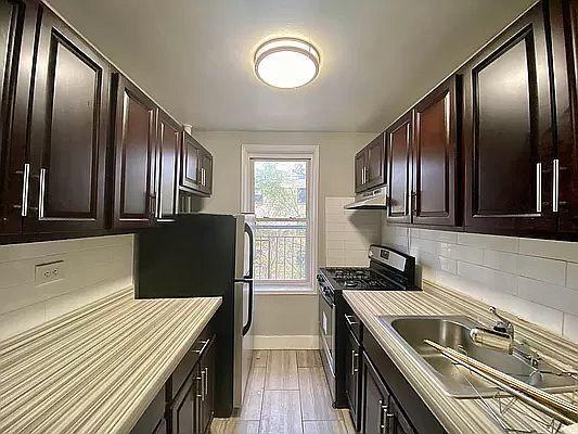 Primary Photo - 1 bedroom in BRONX NY 10471