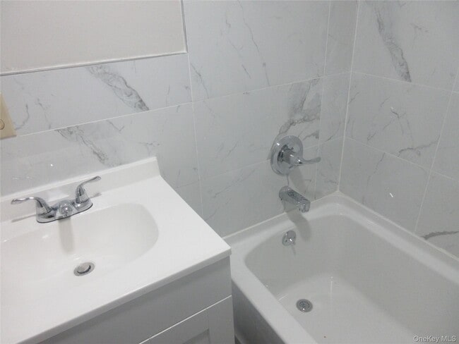 Building Photo - 32 2nd St