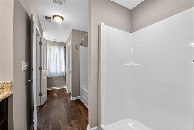 Building Photo - 3369 Hidden Stream Ct