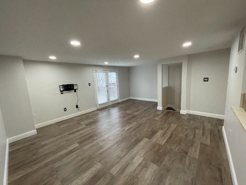 Building Photo - 7872 St Bridget Ln
