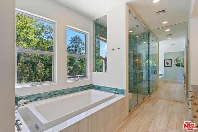 Building Photo - 6314 Sycamore Meadows Dr