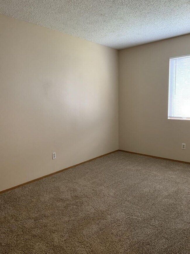 Building Photo - 1263 Soaring Eagle