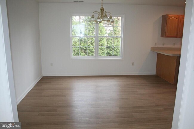 Building Photo - 67 Downey Oak Cir