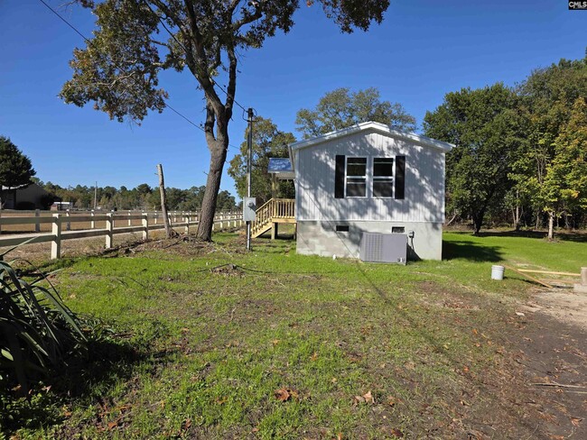 Building Photo - 714 Windy Rd