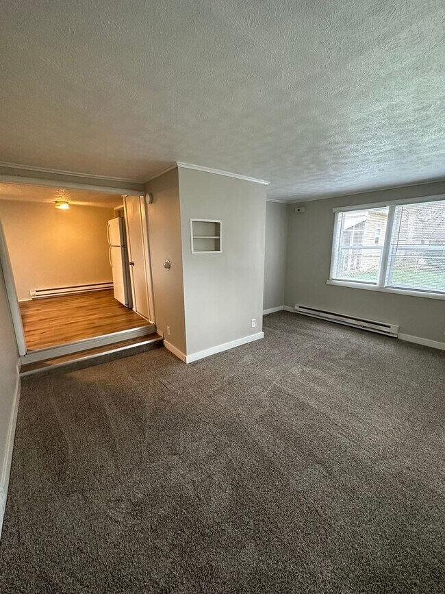 Building Photo - 2415 N. 19th-GOM