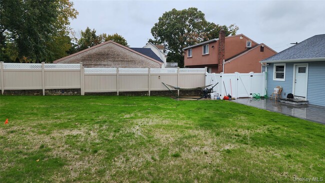 Building Photo - 126 Forest Ave