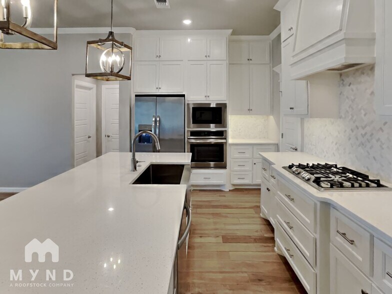 Building Photo - 8316 Lambert Wy