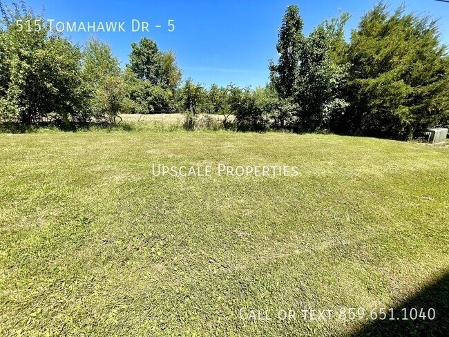 Building Photo - 515 Tomahawk Dr