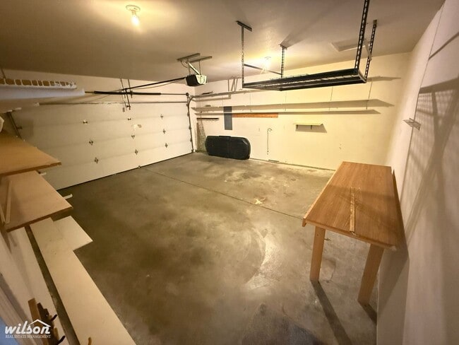 Building Photo - West Valley Rental – 2 Bed, 2 Bath, Large Living Area