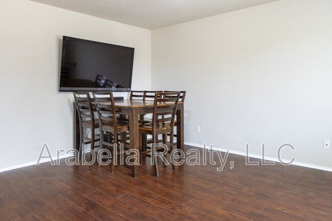 Building Photo - 11726 Caraway Hill